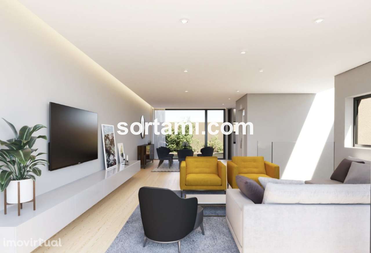 Moradia em Banda T4 Venda em Santa Marinha e São Pedro da Afurada,Vila - Grande imagem: 2/19