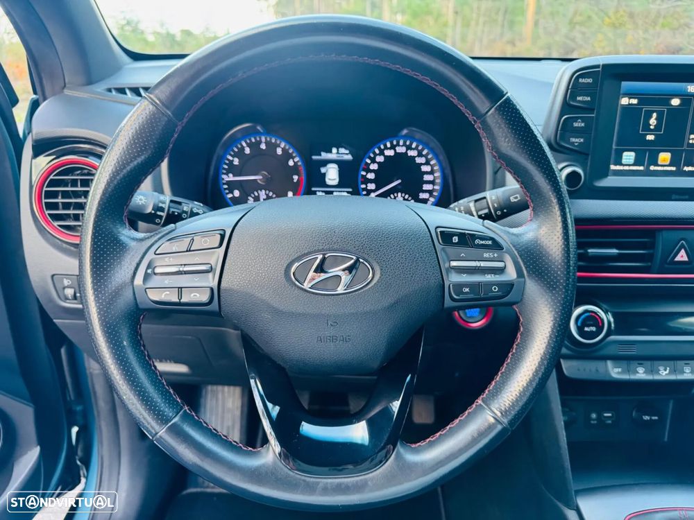 Hyundai Kauai 1.0 T-GDi Premium Pele/Tec.Vermelho - 21