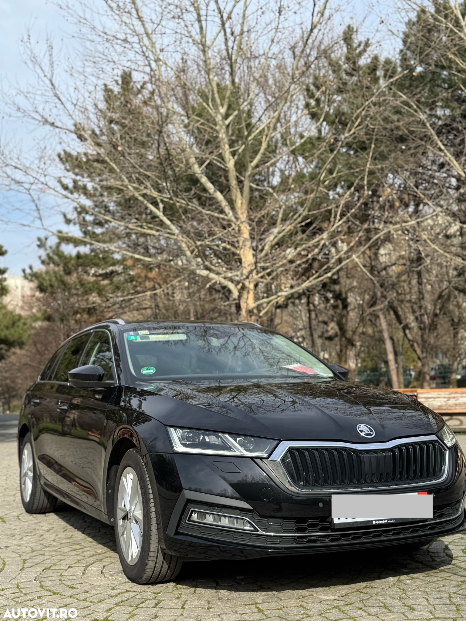 Skoda Octavia 2.0 TDI DSG Ambition - 3