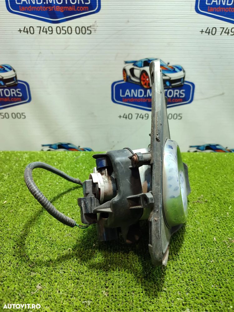 PROIECTOR CEATA FATA DREAPTA + PLASTIC TOYOTA AURIS HYBRID 2013 1.6 BENZINA COD OEM 90008490 / HATCHBACK 2012-2018 - 2