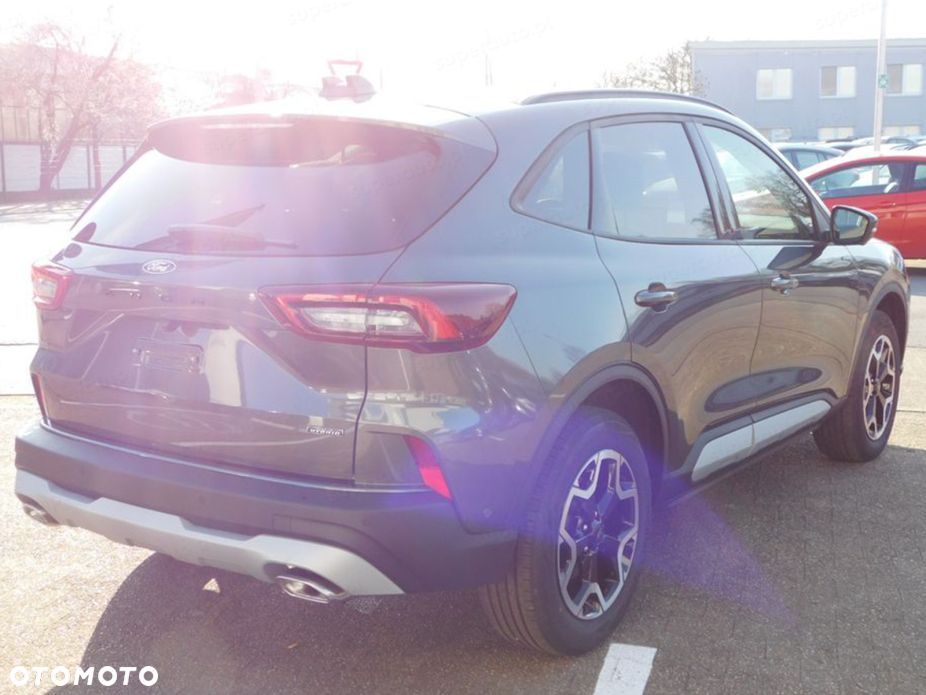 Ford Kuga - 8