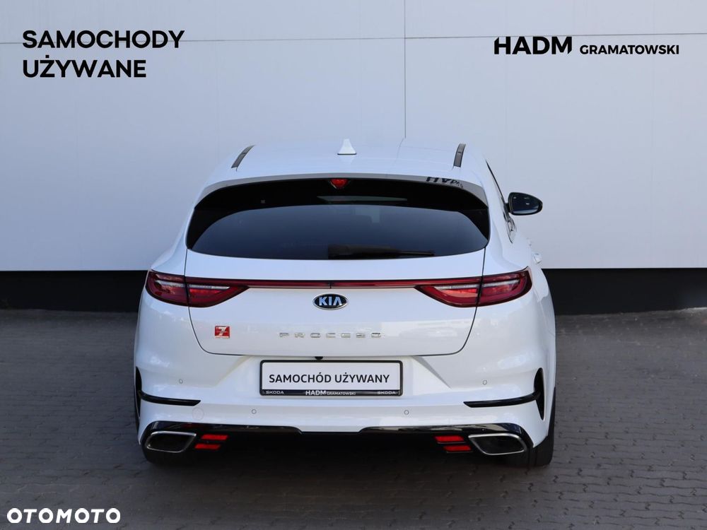 Kia ProCeed - 23
