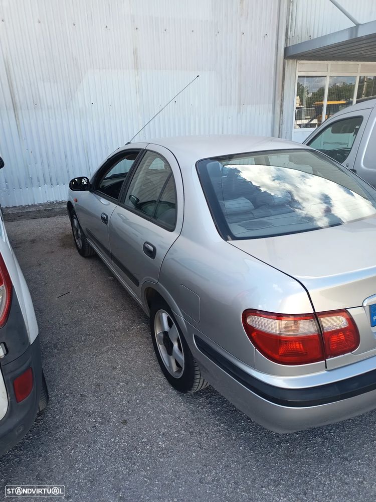 Nissan Almera 1.5 Luxury ABS+AC - 24
