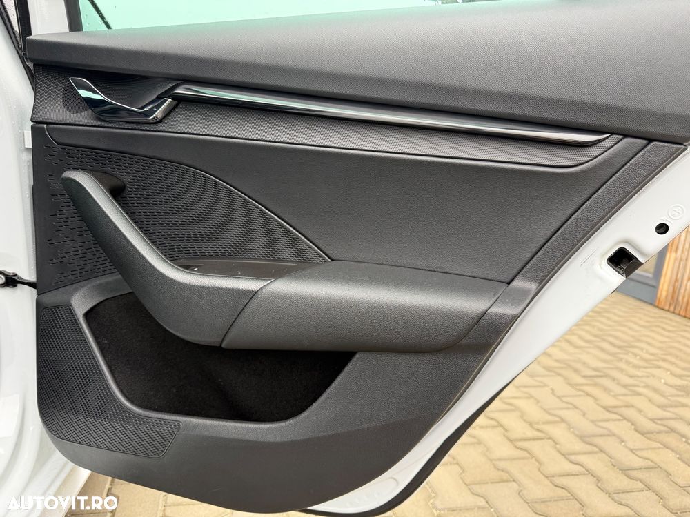 Skoda Octavia 2.0 TDI DSG Ambition - 17