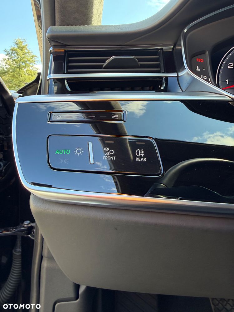 Audi A8 - 28