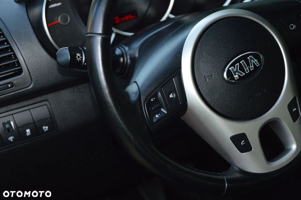Kia Venga 1.6 CVVT Dream Team Edition - 17