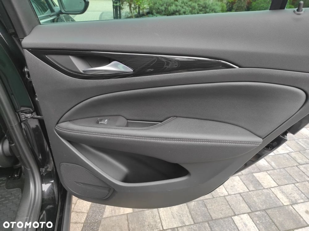 Opel Insignia 2.0 CDTI 4x4 Exclusive S&S - 20