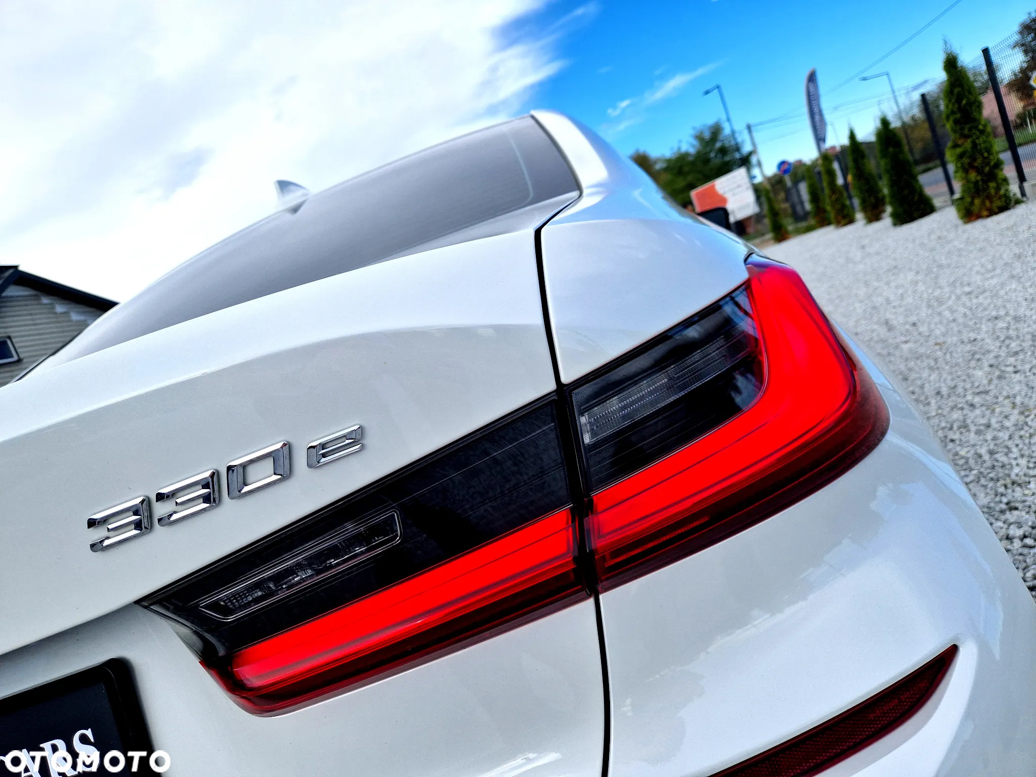BMW Seria 3 330e M Sport sport - 34