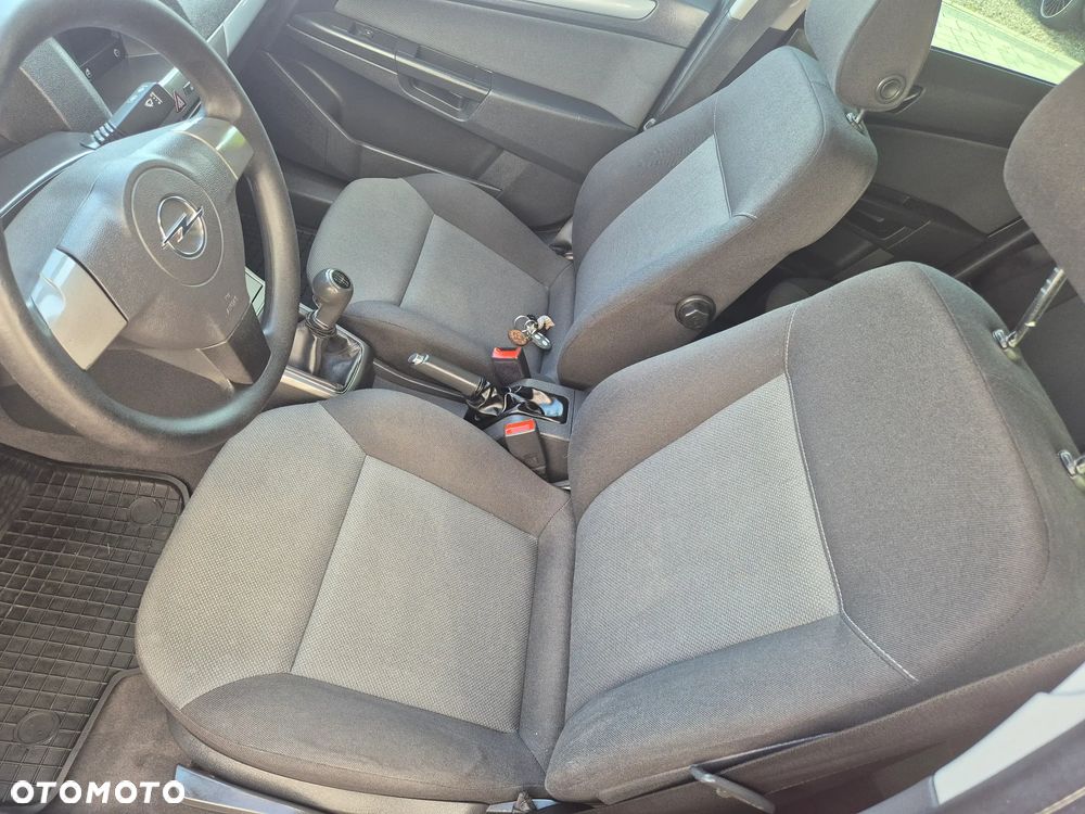 Opel Astra 1.6 - 17