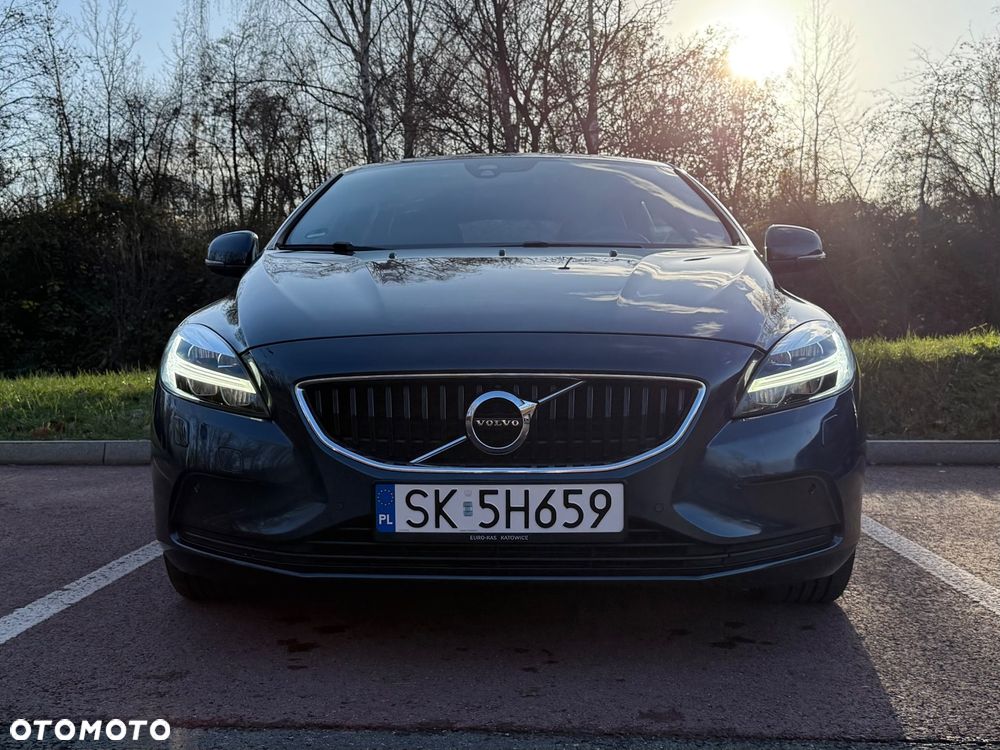 Volvo V40 D2 Geartronic Momentum - 1
