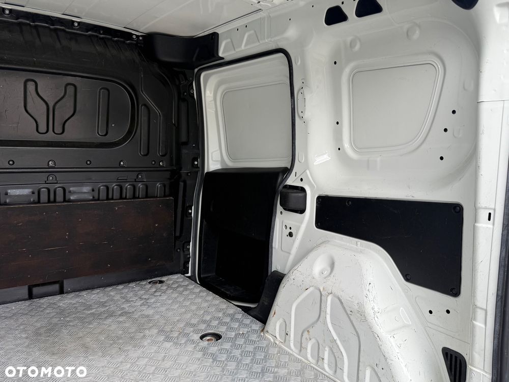 Fiat Doblo - 23