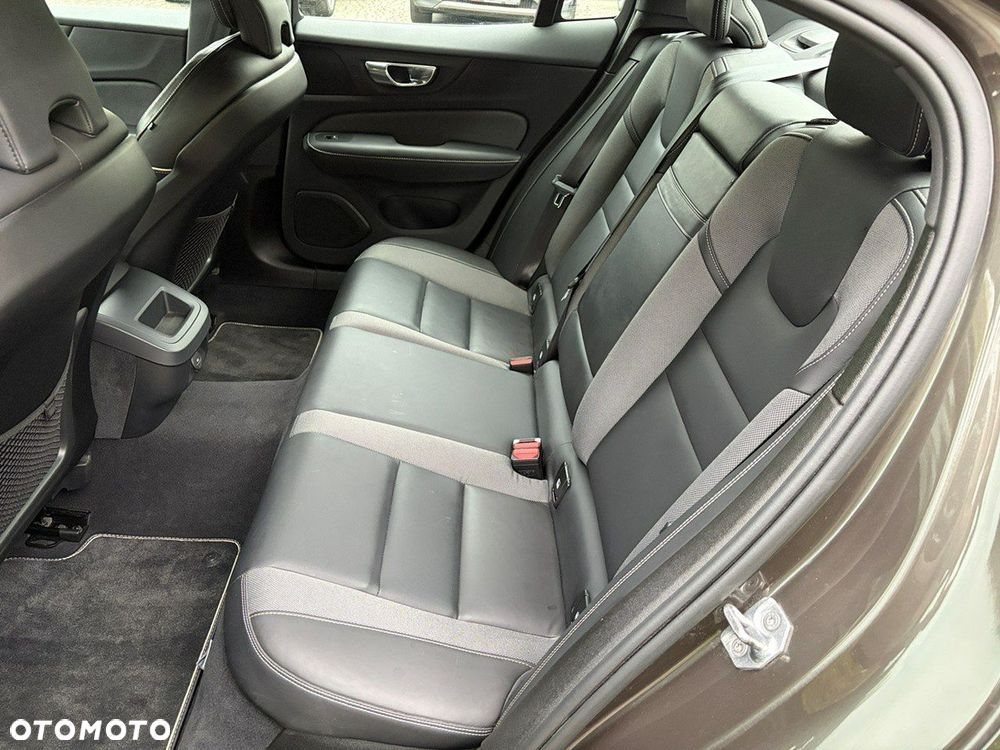 Volvo S60 - 13