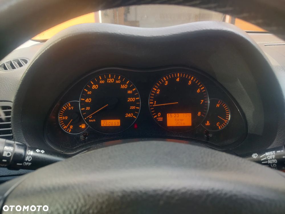 Toyota Avensis 1.8 VVT-i Sol - 12