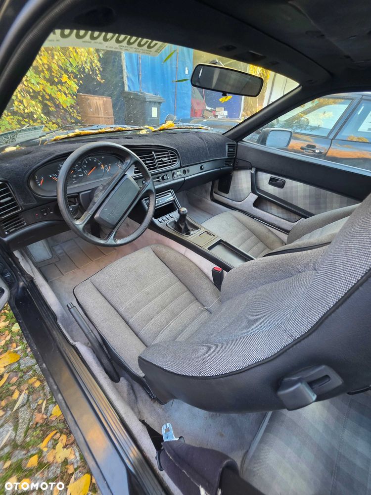 Porsche 944 - 4