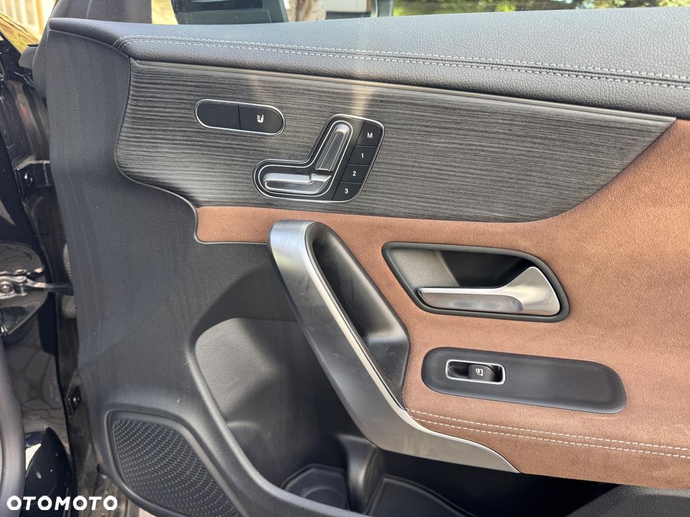Mercedes-Benz CLA 220 AMG Line 7G-DCT - 9