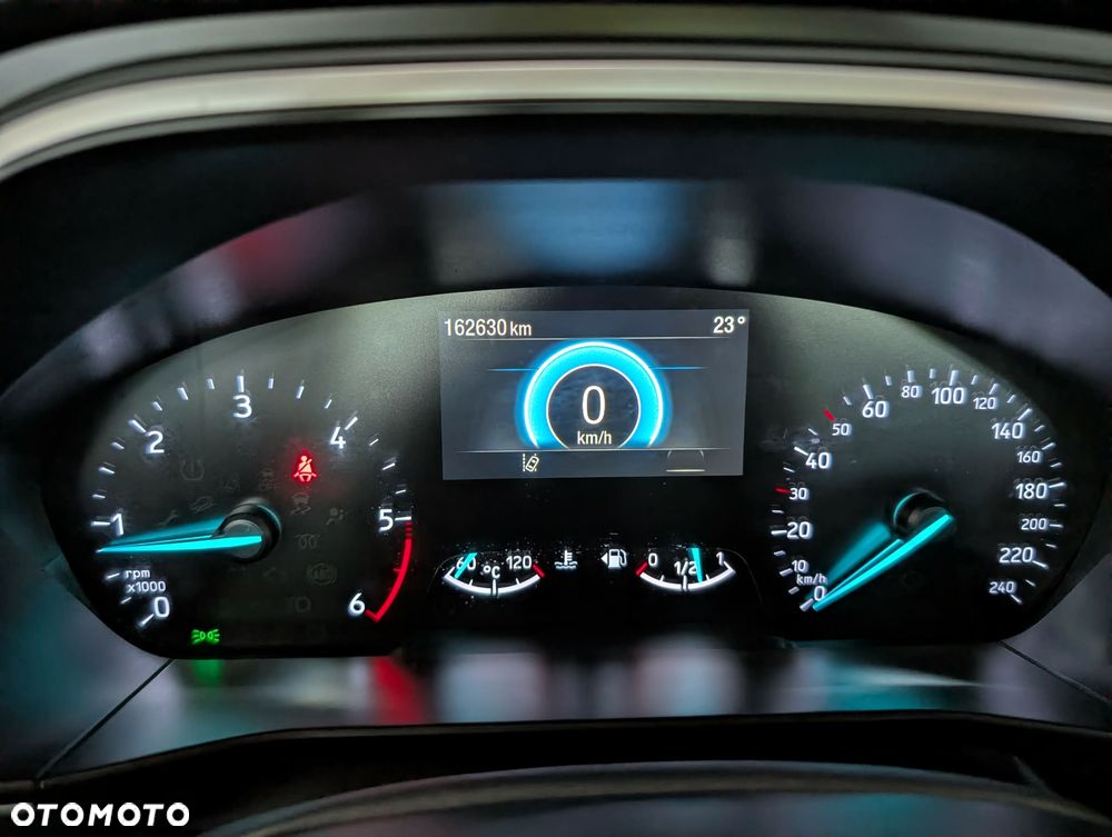 Ford Focus 1.5 EcoBlue Connected - 13