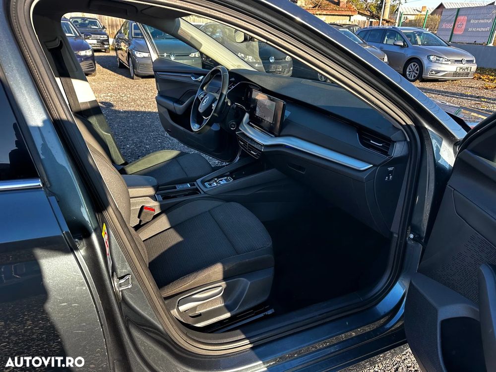 Skoda Octavia 2.0 TDI DSG Clever - 11