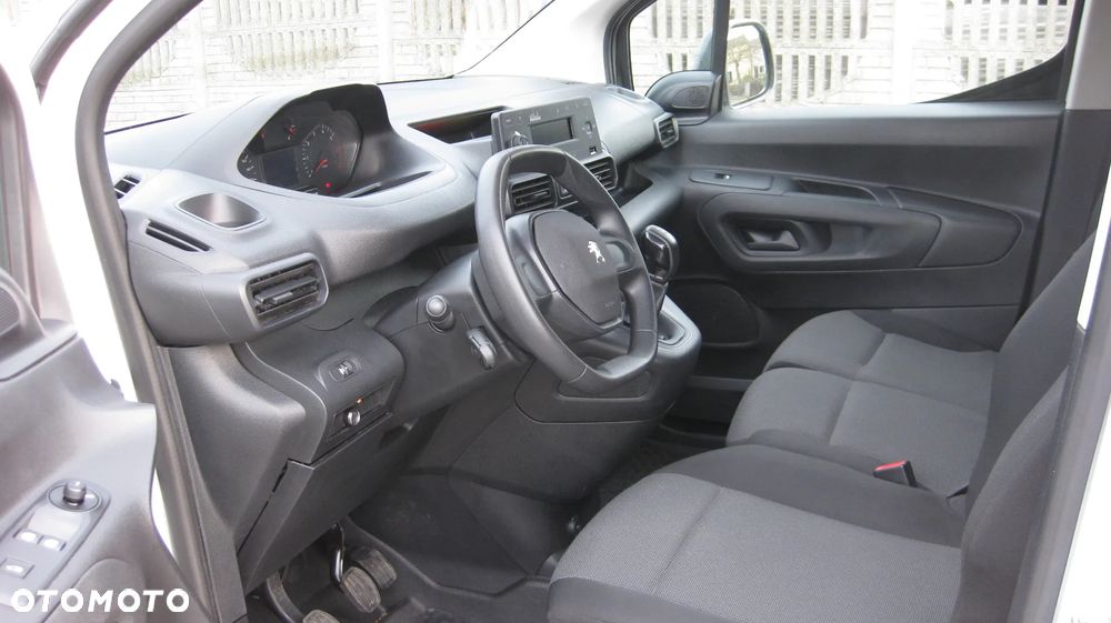 Peugeot PARTNER - 11
