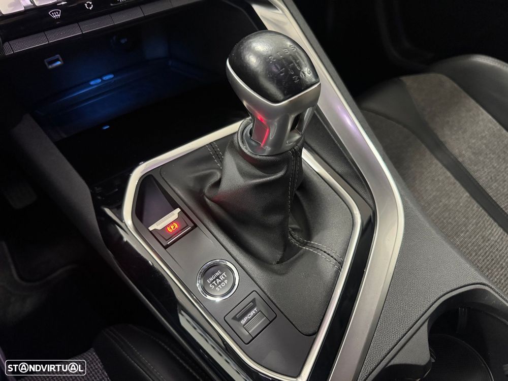 Peugeot 3008 1.2 PureTech Allure EAT8 - 49