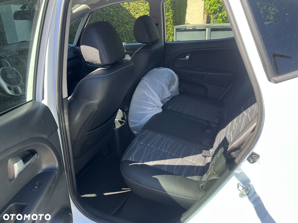 Kia Venga 1.6 CVVT Dream-Team Edition - 7