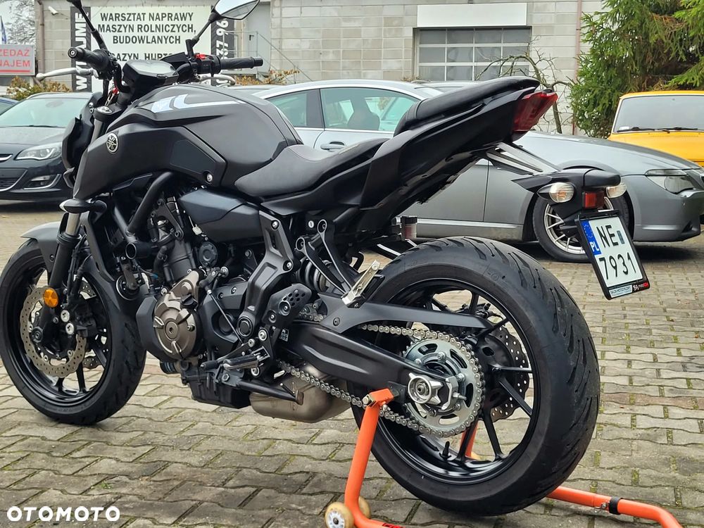 Yamaha MT - 6