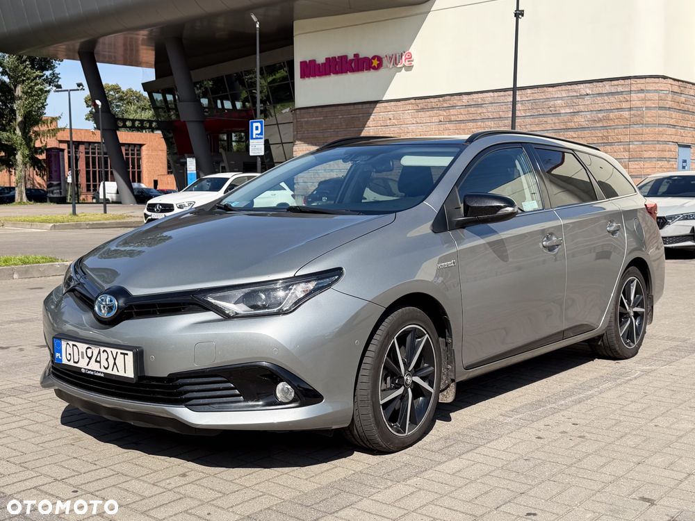 Toyota Auris Hybrid 135 Selection - 2