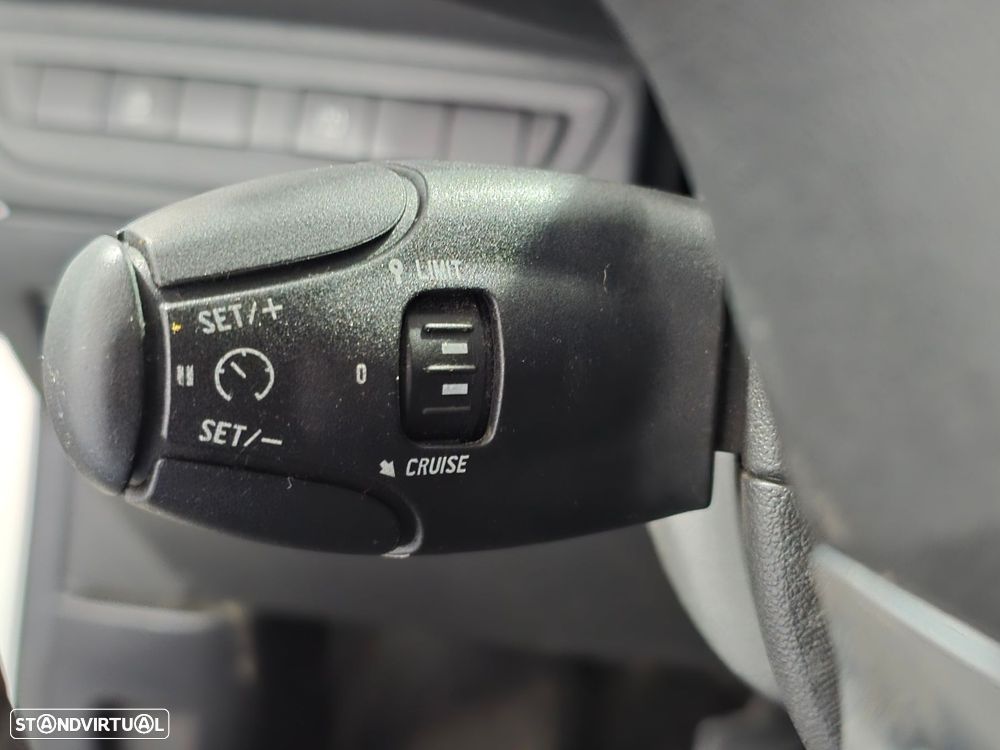 Peugeot 208 1.2 PureTech Active - 13