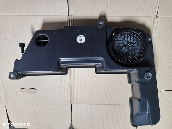 Subwoofer tuba Audi A4 B8 8K9035382