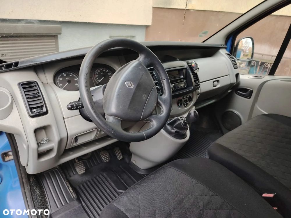 Renault Trafic - 9