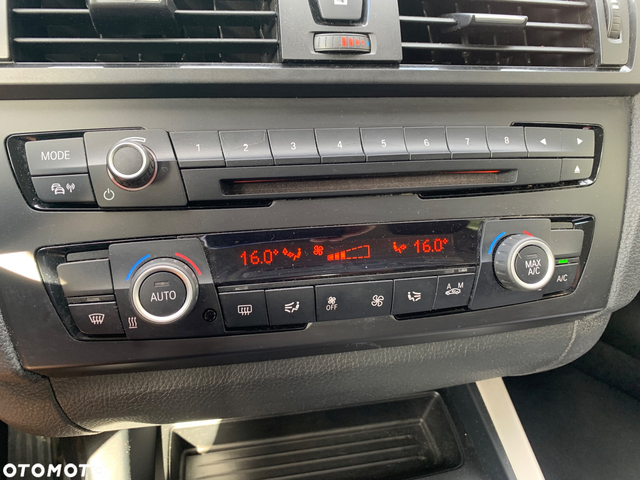 BMW Seria 1 - 38