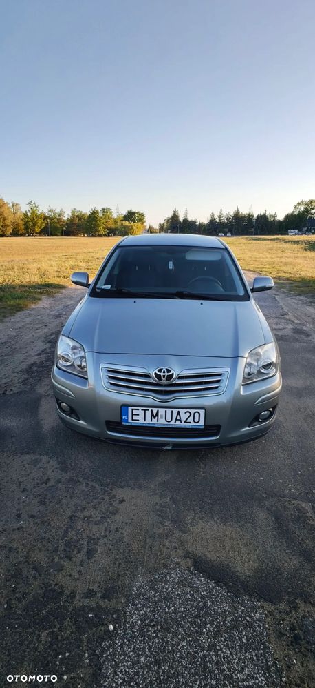 Toyota Avensis 2.0 D-4D - 4