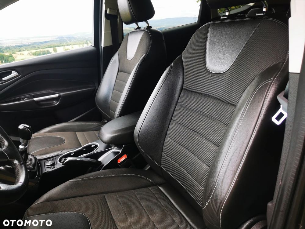 Ford Kuga 2.0 TDCi 4x4 Titanium - 18