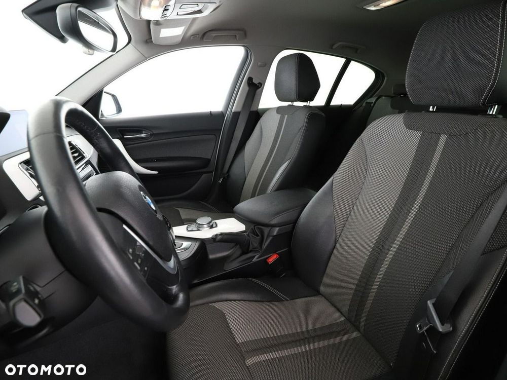 BMW Seria 1 118d Edition Metropolitan - 14