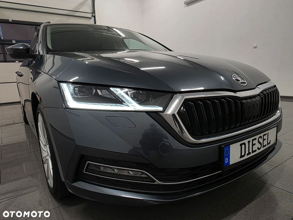 Skoda Octavia 2.0 TDI DSG Exclusive Plus - 30