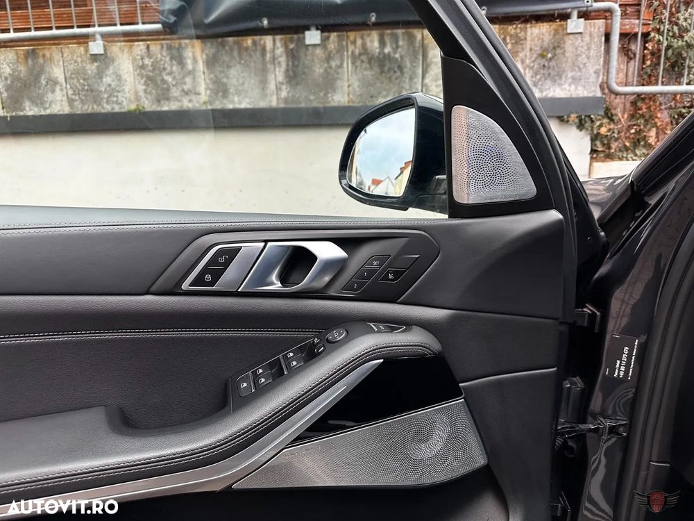 BMW X5 xDrive45e - 18