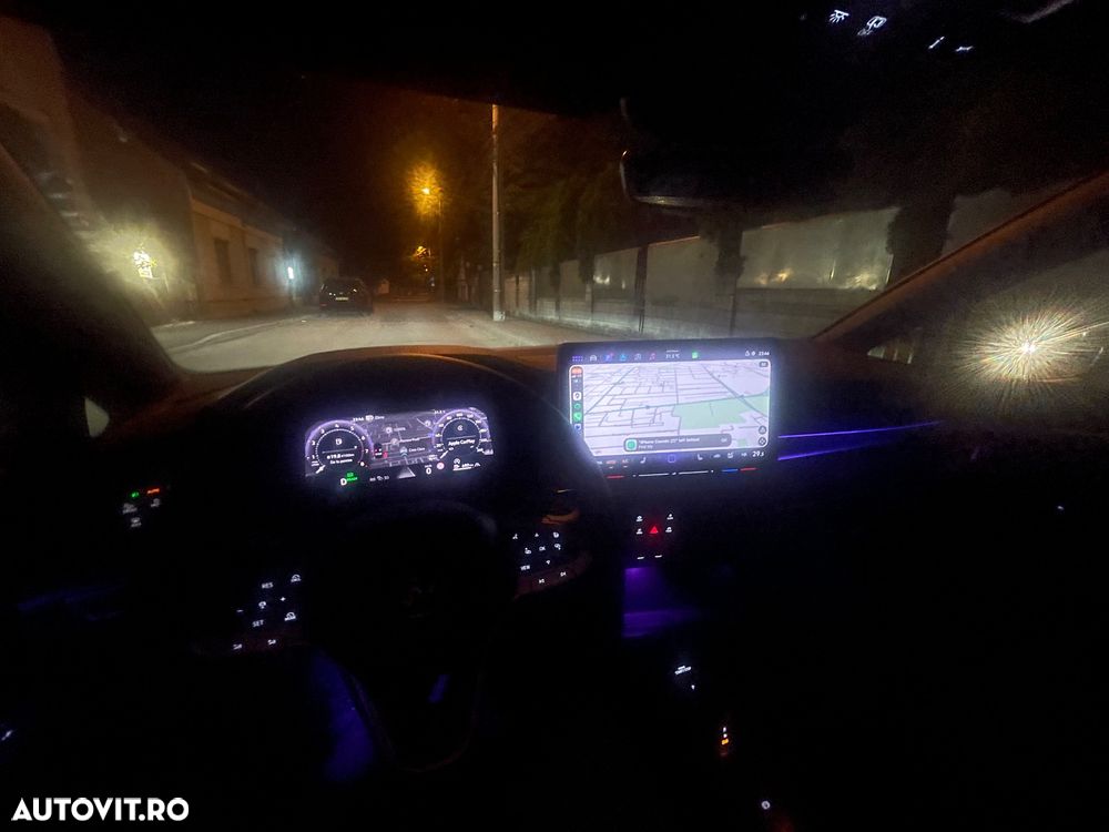 Volkswagen Golf 1.5 eTSI OPF DSG R-Line - 10