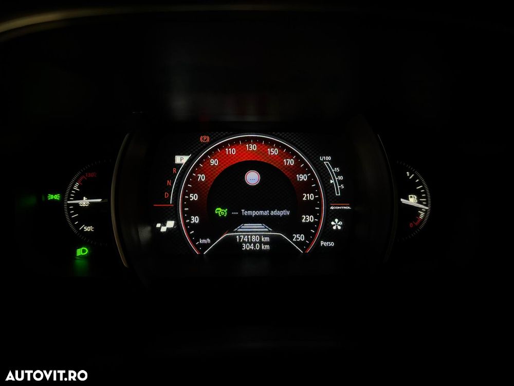 Renault Megane ENERGY dCi 165 EDC GT - 27
