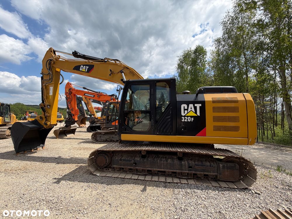 Caterpillar 320 FL tok 2017 kamery 360 stan wzorowy klepka 700mm koparka gąsienicowa 22 tony 122kW - 1