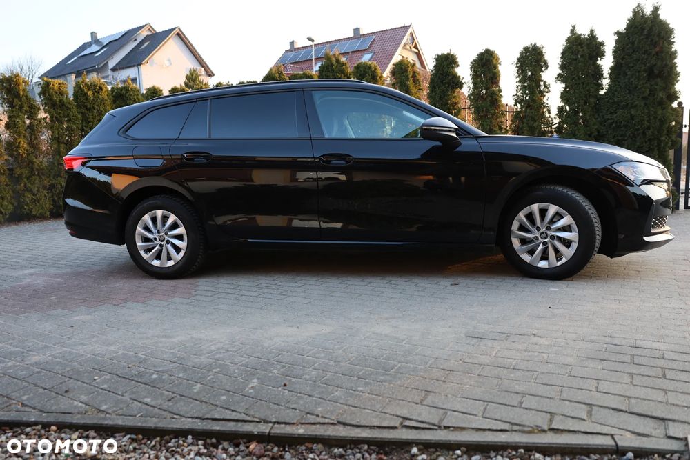 Skoda Superb 2.0 TDI SCR Essence DSG - 34