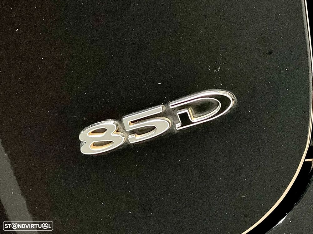Tesla Model S - 15