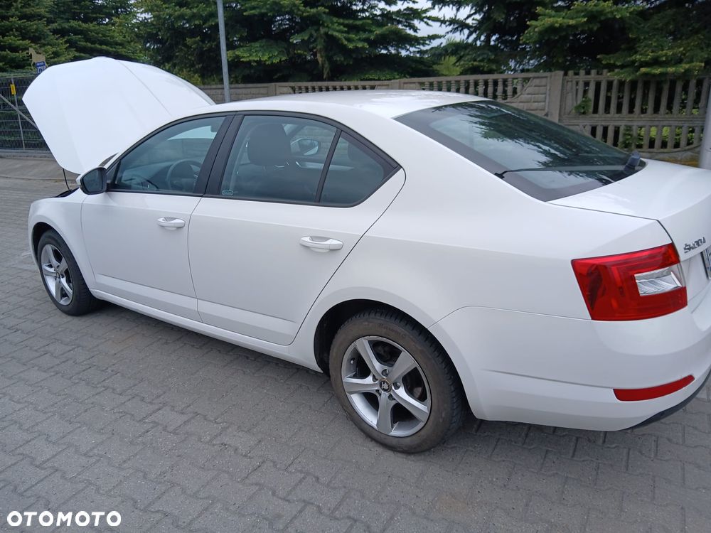 Skoda Octavia 1.6 TDI Solution - 13