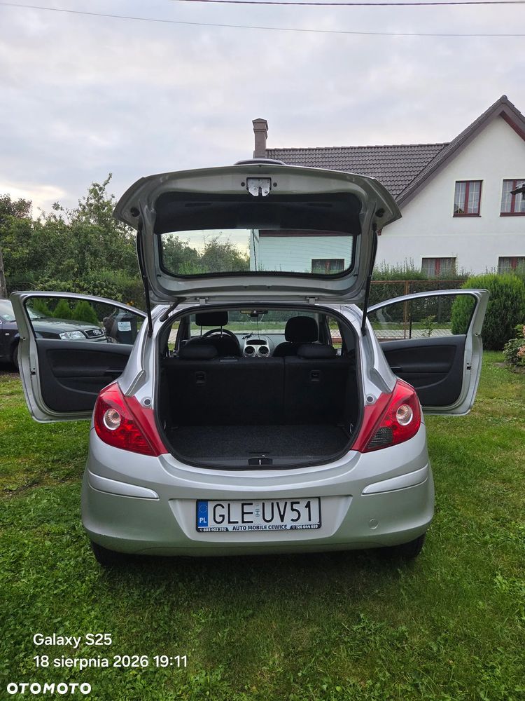 Opel Corsa 1.2 16V Silverline - 9