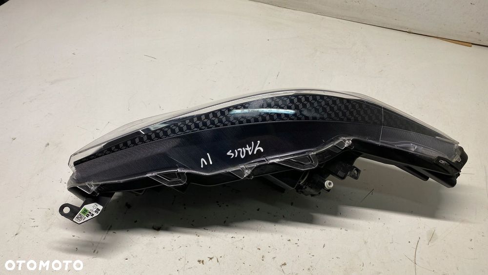 TOYOTA YARIS IV LAMPA SOCZEWKA PRAWA PRAWY PRZEDNIA PRZÓD REFLEKTOR 19-23 - 3