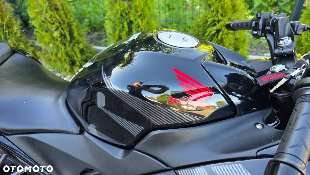 Honda CBR - 8