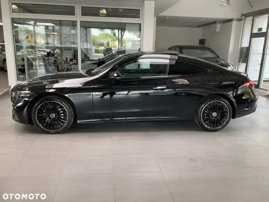 Mercedes-Benz CLE 300 mHEV 4-Matic AMG Line - 5