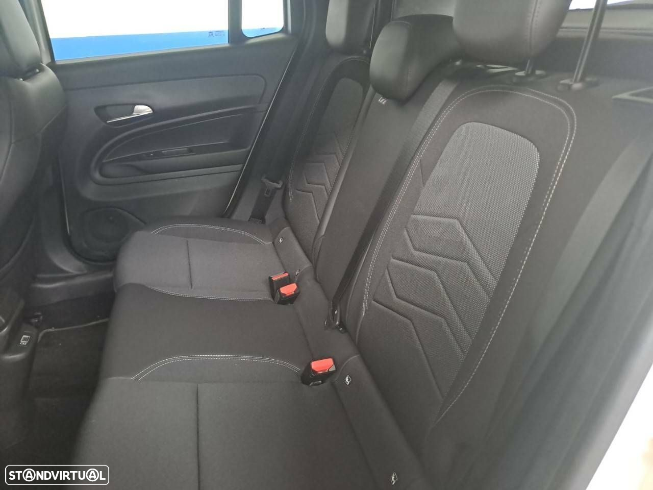 Jeep Avenger 1.2 GSE T3 Altitude - 10
