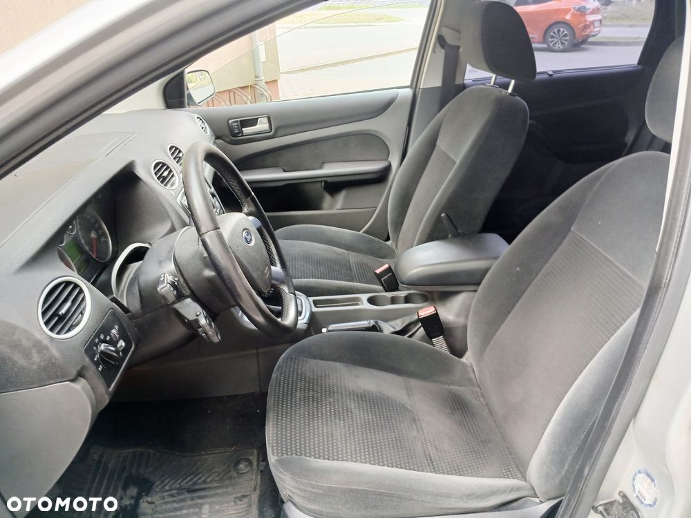 Ford Focus 1.6 TDCi DPF Ghia - 20