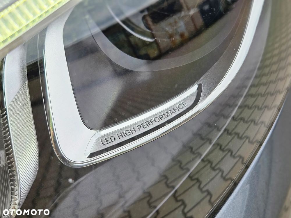 Mercedes-Benz GLC - 36