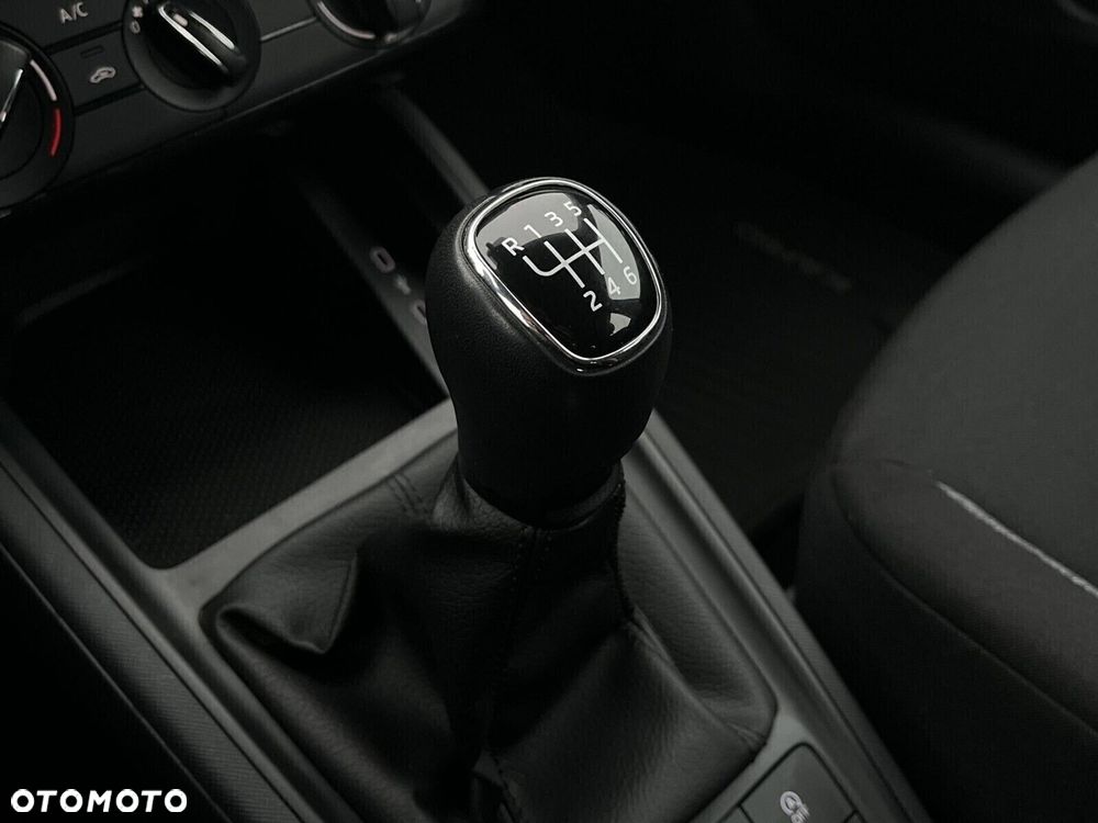 Skoda Kamiq 1.0 TSI Essence - 24