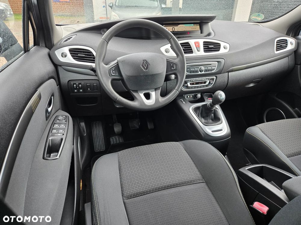 Renault Scenic 1.6 Confort Authentique - 11